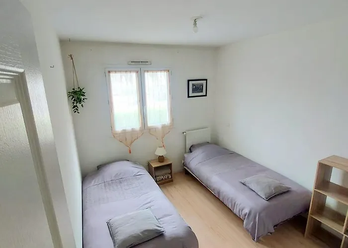 Spacieux Pays Basque האספארן