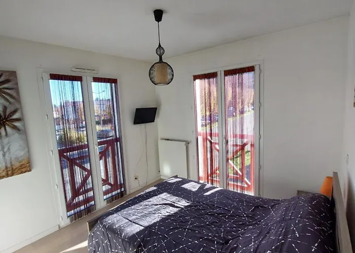 Spacieux Pays Basque דירה האספארן